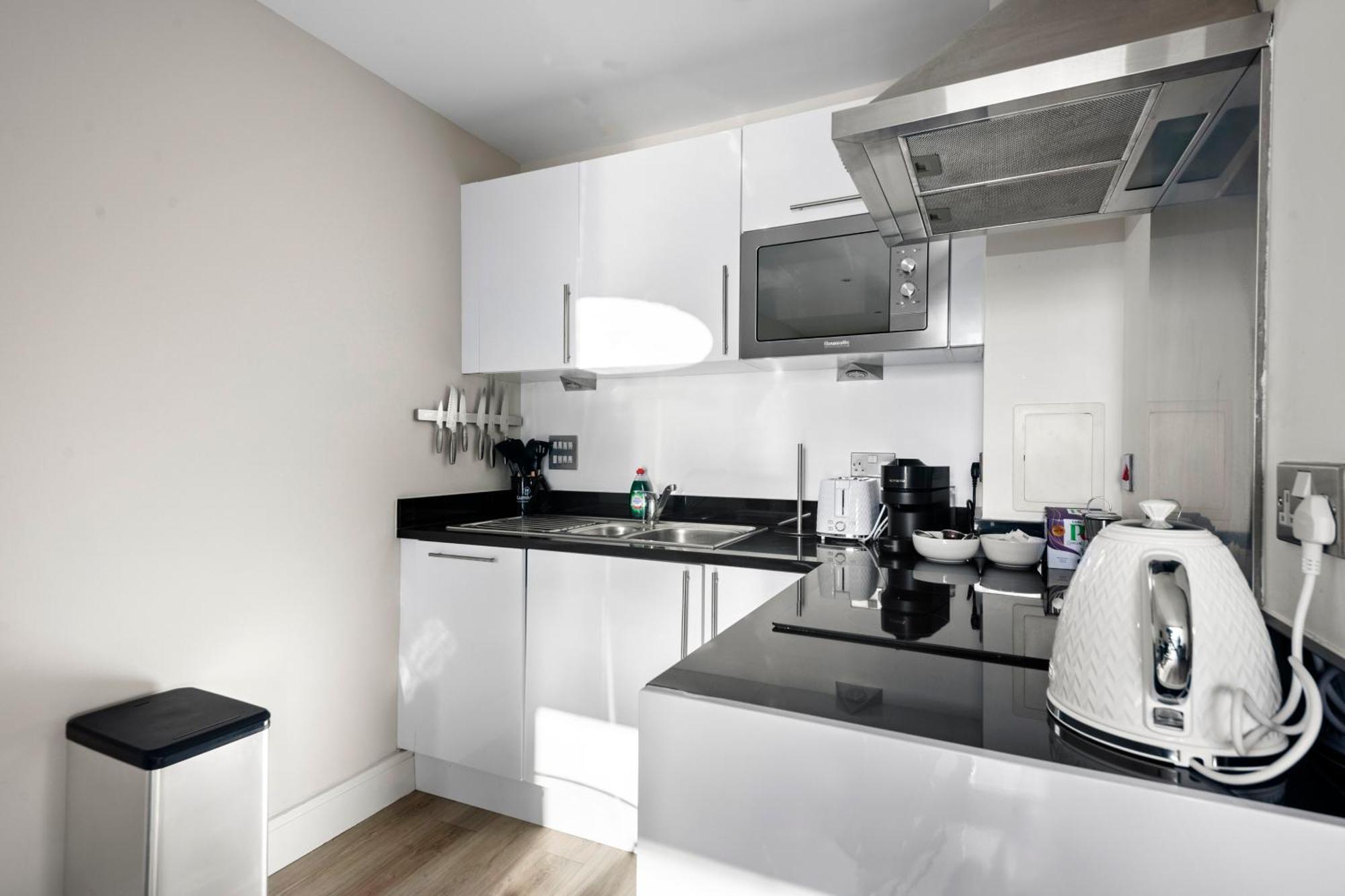 Londwell, Canary Wharf Skyline Balcony Suite Londen Buitenkant foto